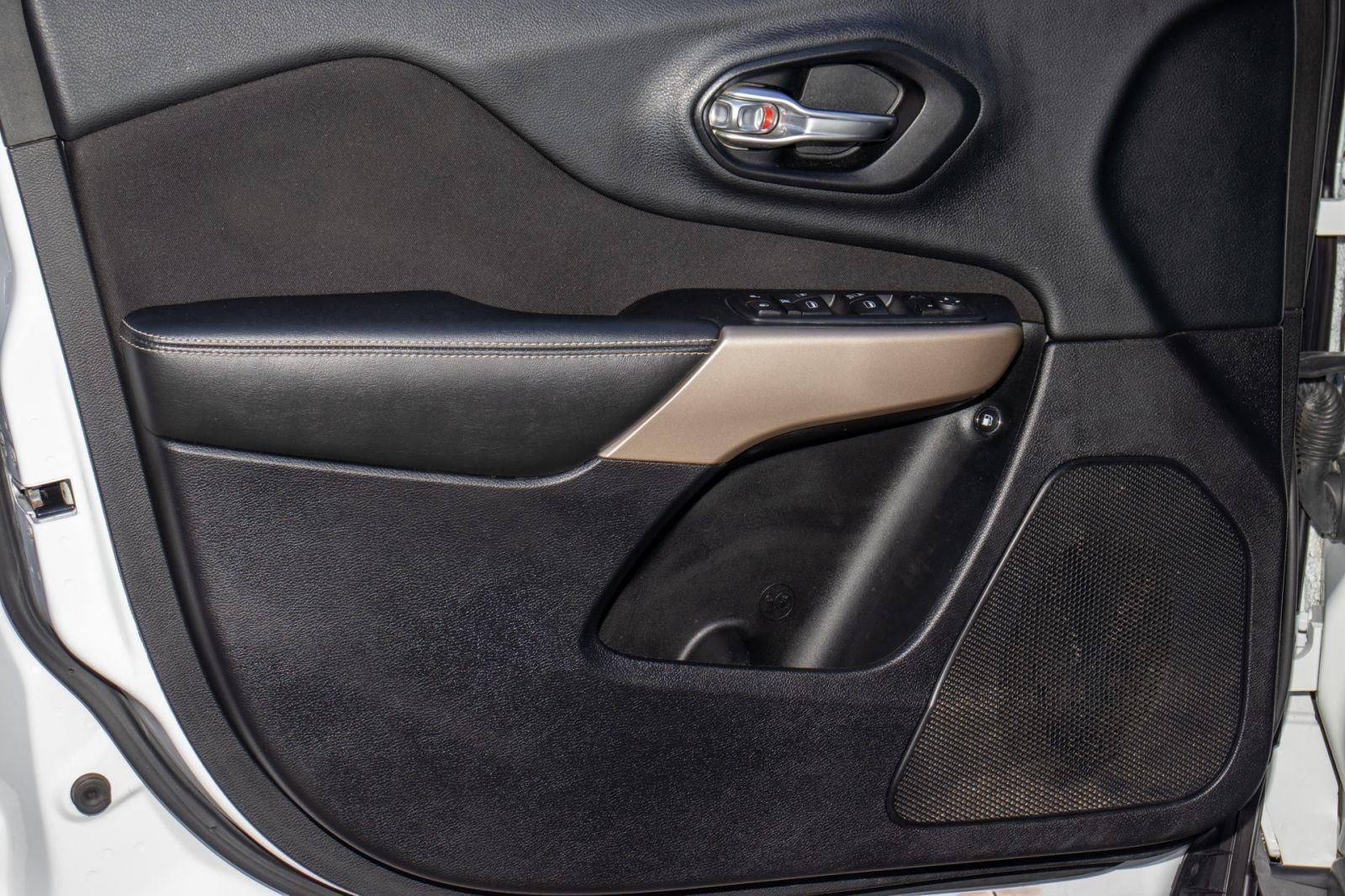 2017 Jeep Cherokee Sport