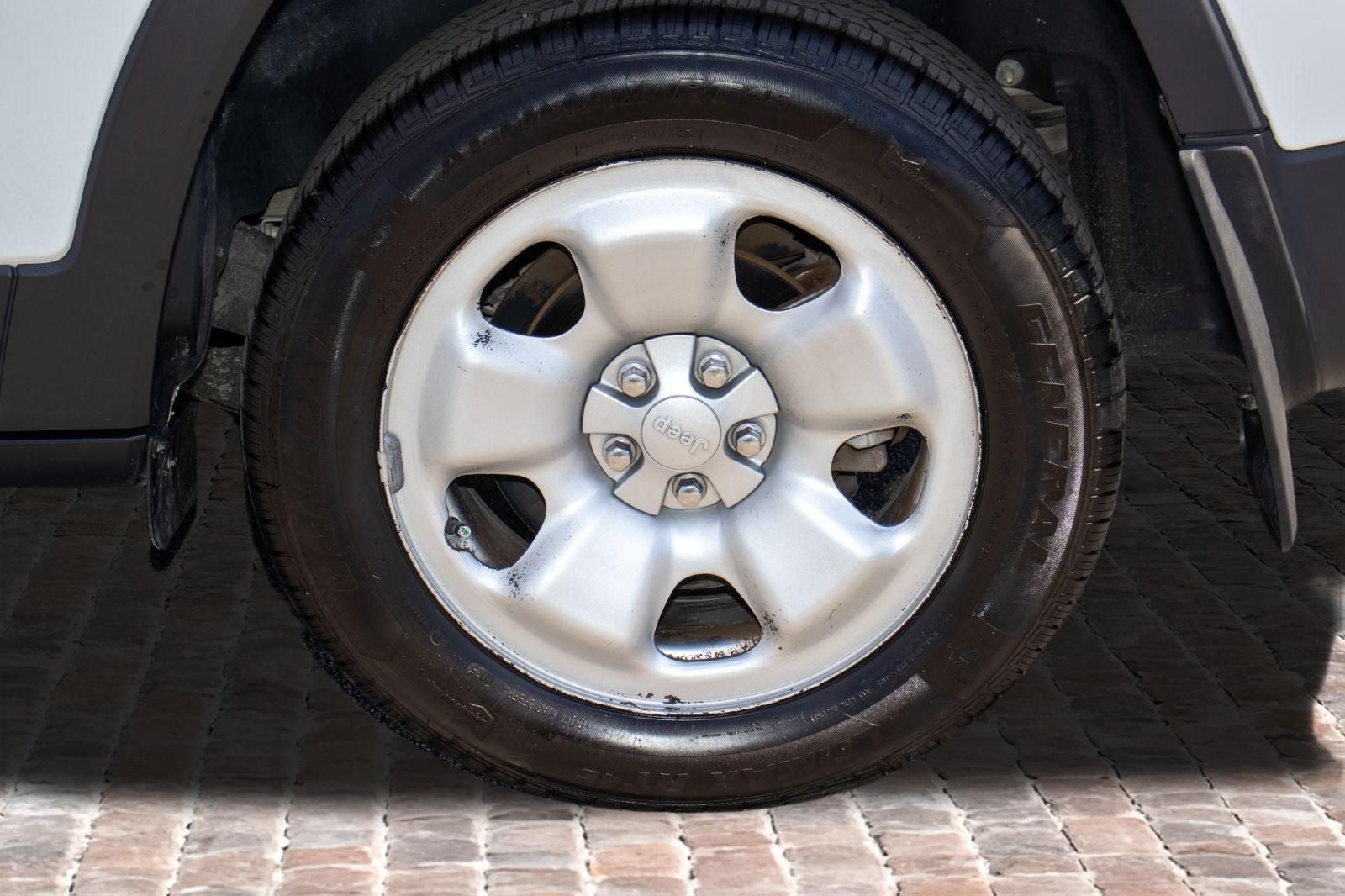 2017 Jeep Cherokee Sport