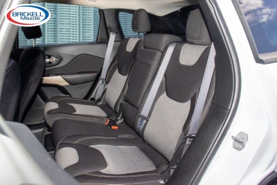 2017 Jeep Cherokee Sport