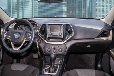 2017 Jeep Cherokee Sport