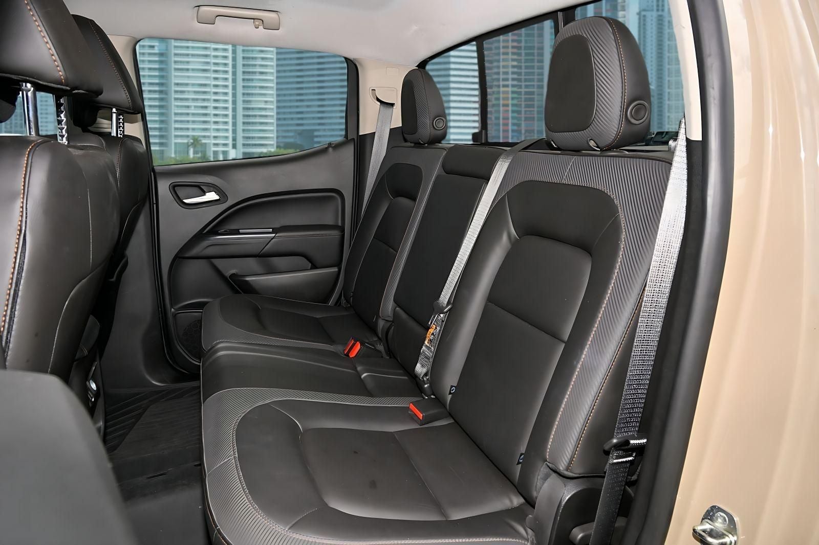 2022 GMC Canyon AT4 w/Leather