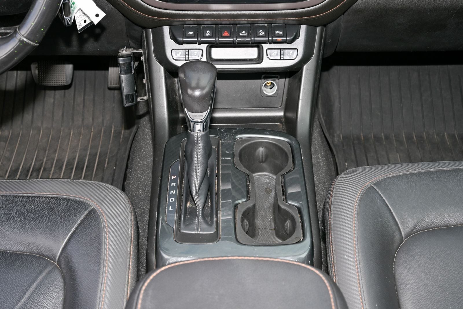 2022 GMC Canyon AT4 w/Leather