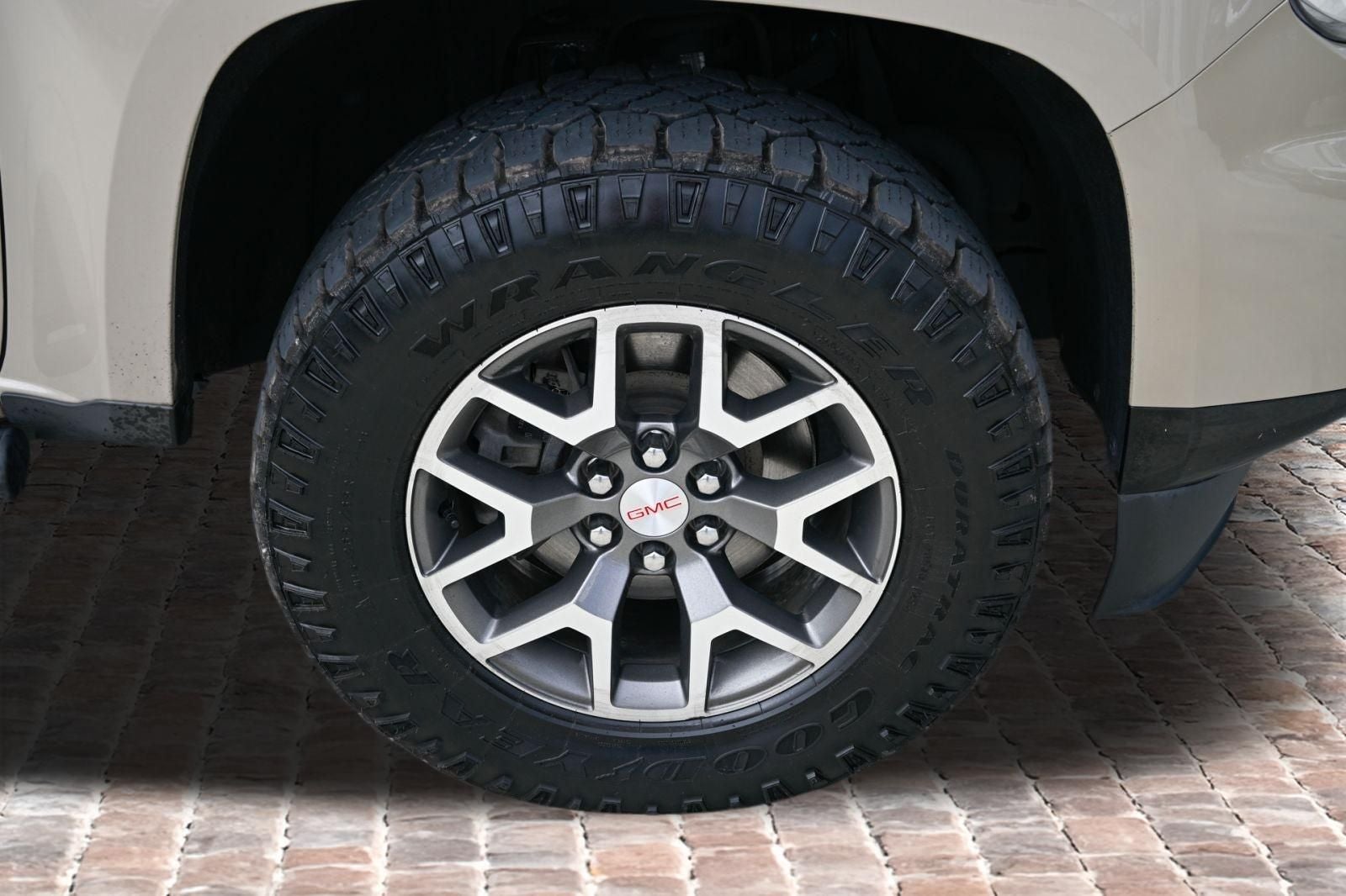 2022 GMC Canyon AT4 w/Leather