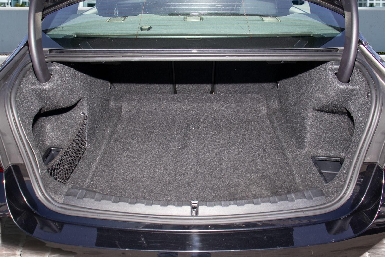 2024 BMW 3 Series 330i