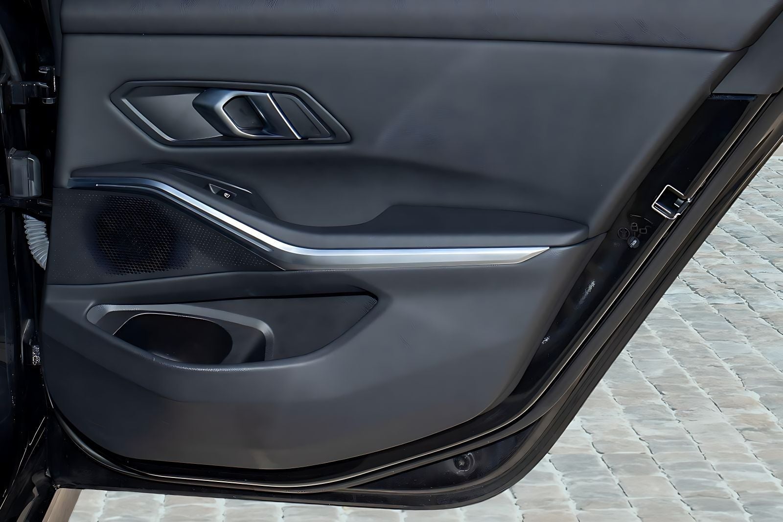 2024 BMW 3 Series 330i