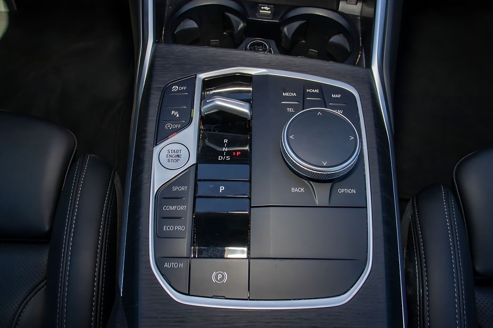 2024 BMW 3 Series 330i