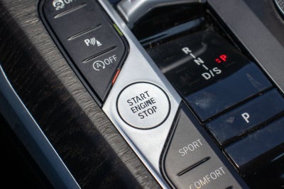 2024 BMW 3 Series 330i