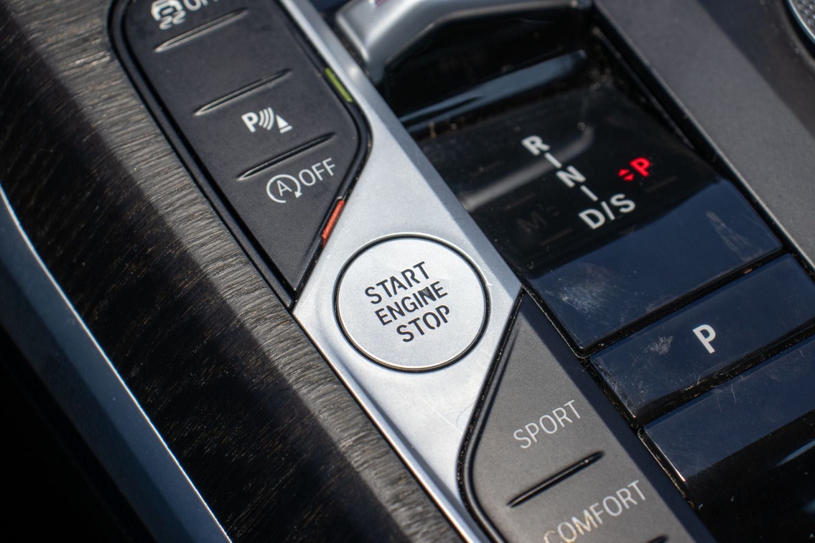 2024 BMW 3 Series 330i