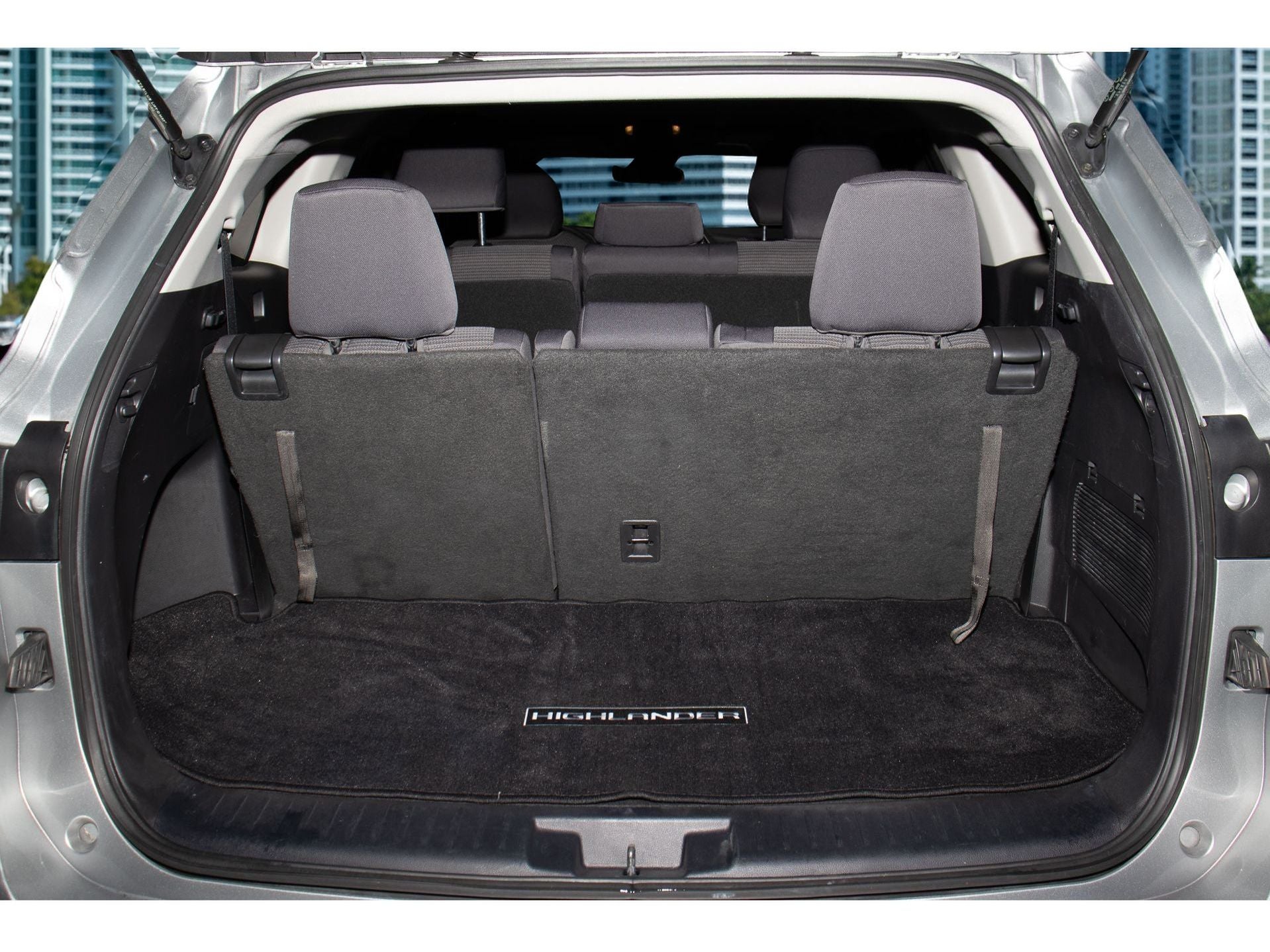 2020 Toyota Highlander L