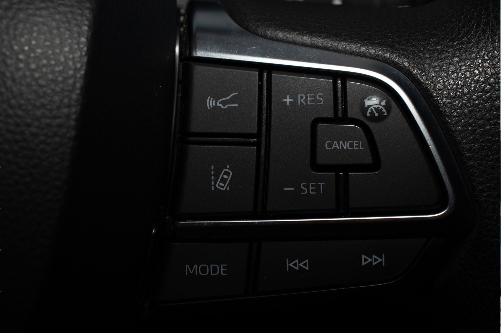 2020 Toyota Highlander L