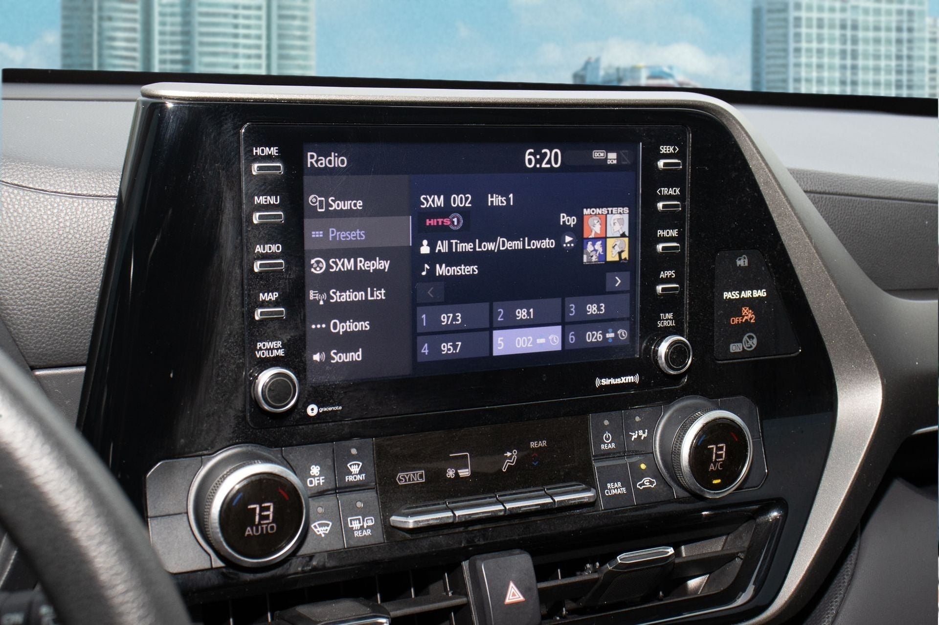 2020 Toyota Highlander L