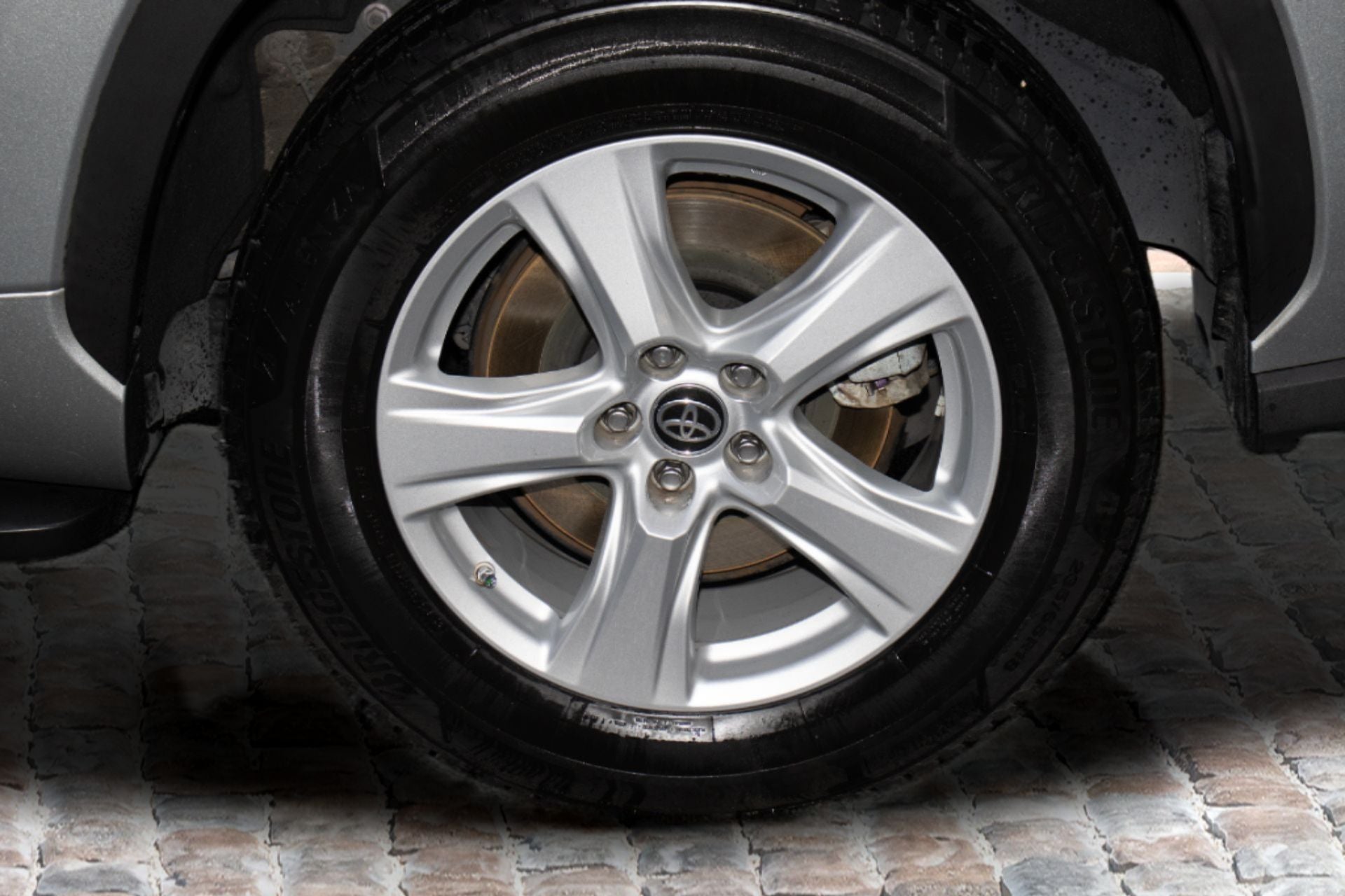 2020 Toyota Highlander L