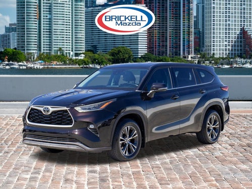 2022 Toyota Highlander LE