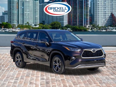 2022 Toyota Highlander LE
