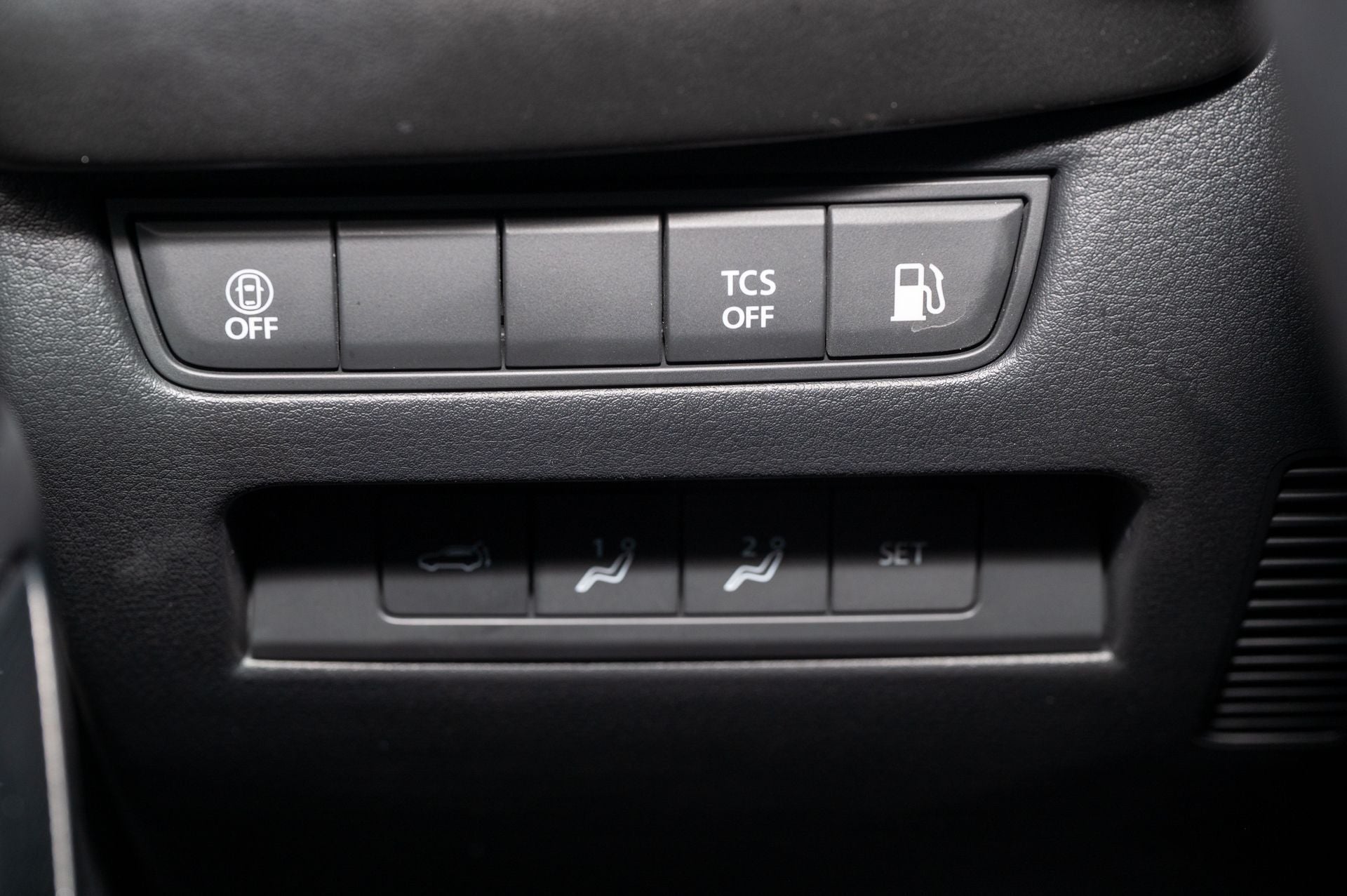 2025 Mazda Mazda CX-50 Hybrid Premium