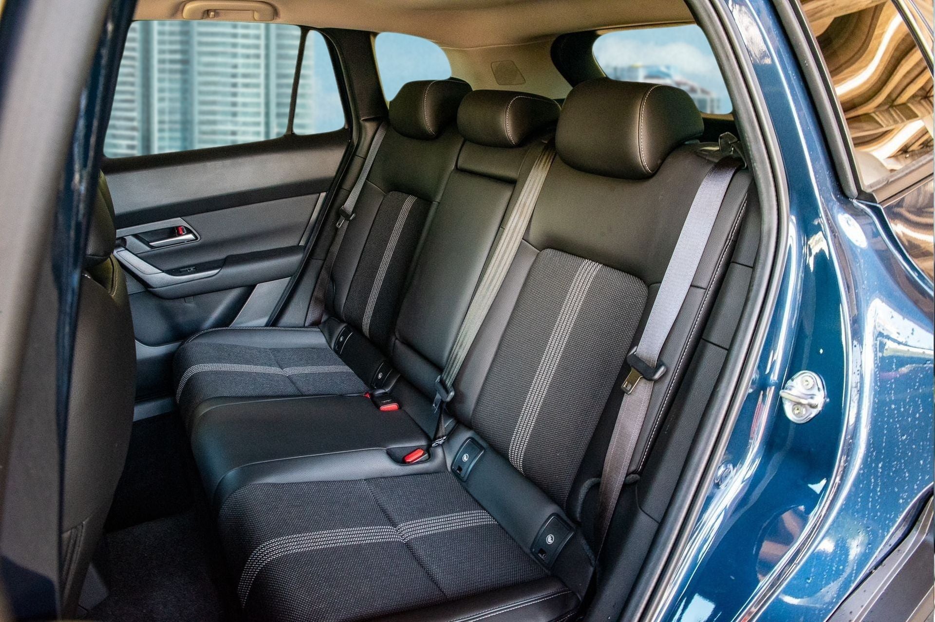 2025 Mazda Mazda CX-50 2.5 S Premium Package