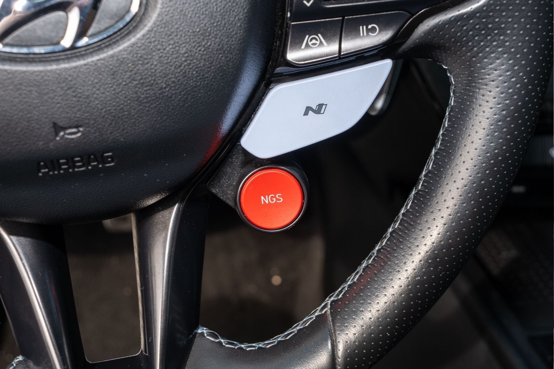 2022 Hyundai Elantra N Base