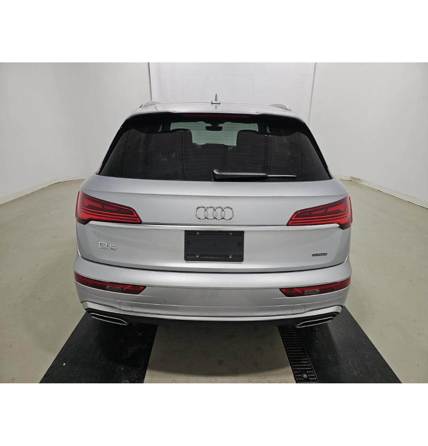 2023 Audi Q5 45 S line Premium quattro