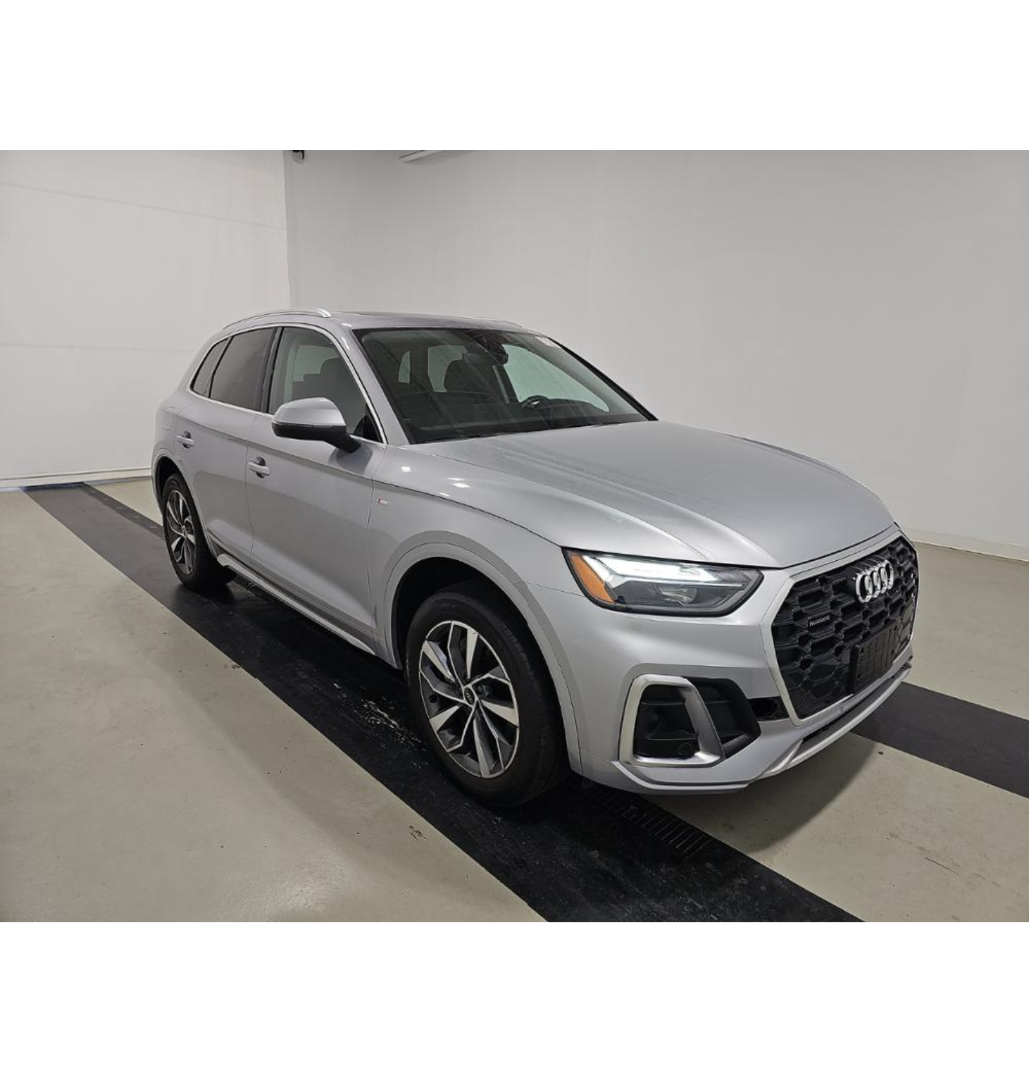 2023 Audi Q5 45 S line Premium quattro