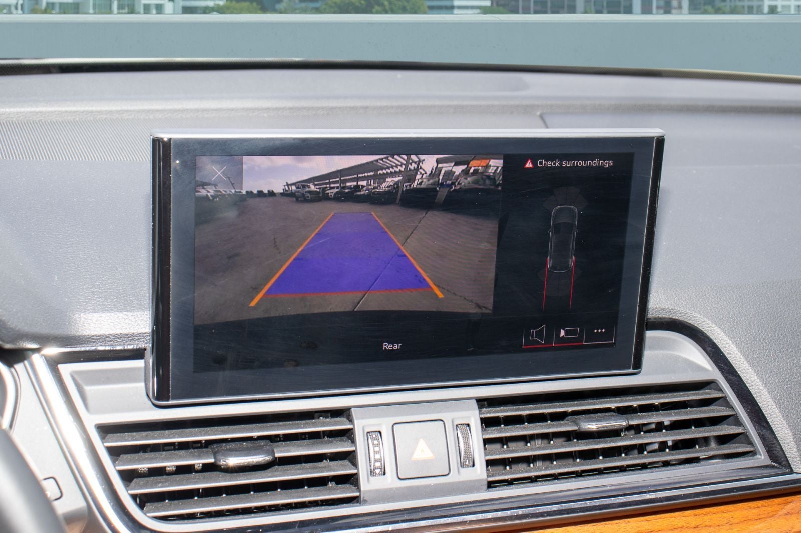 2023 Audi Q5 45 S line Premium quattro