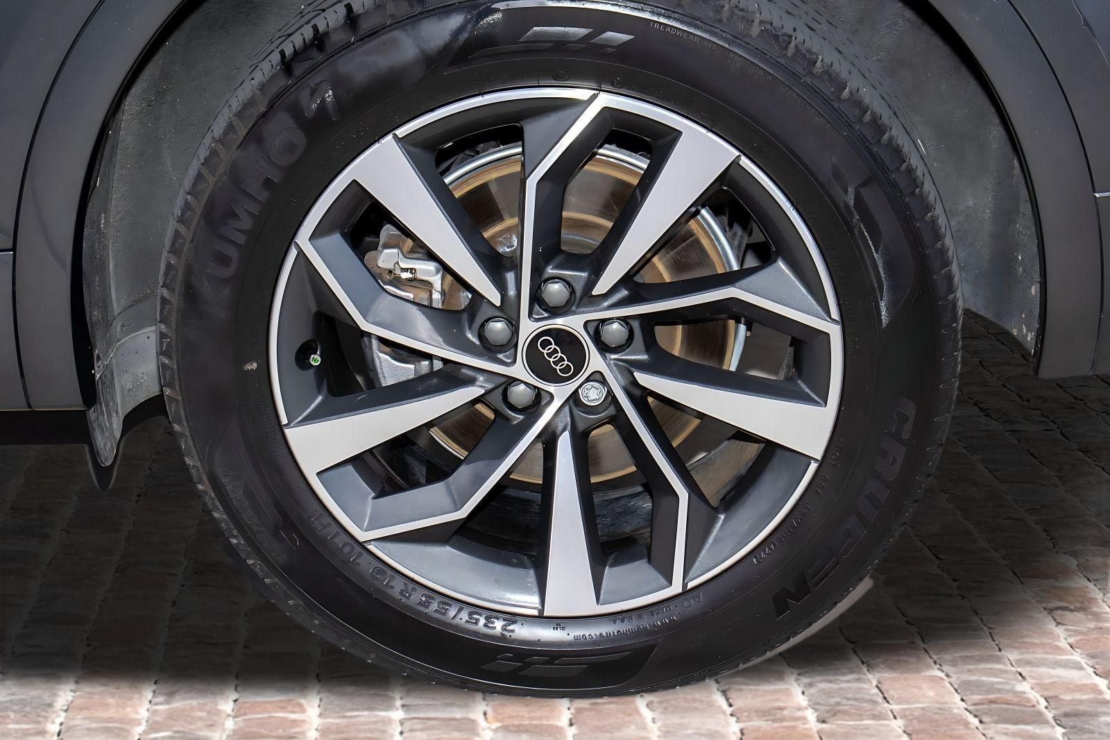 2023 Audi Q5 45 S line Premium quattro