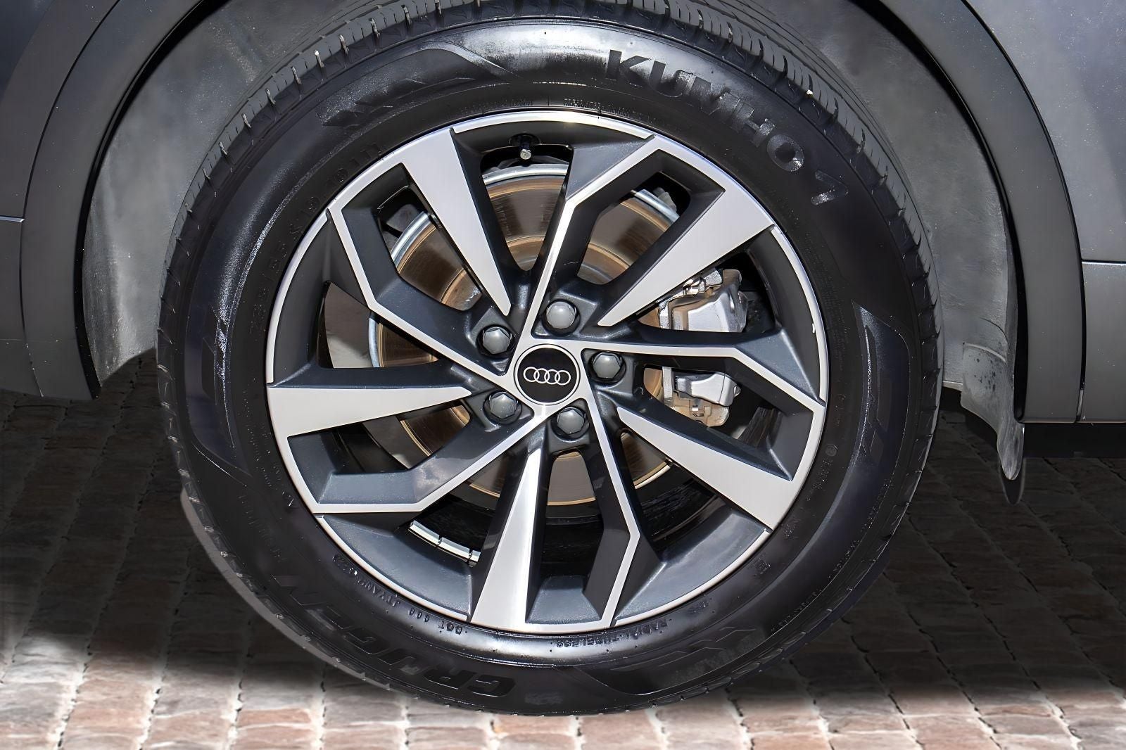 2023 Audi Q5 45 S line Premium quattro