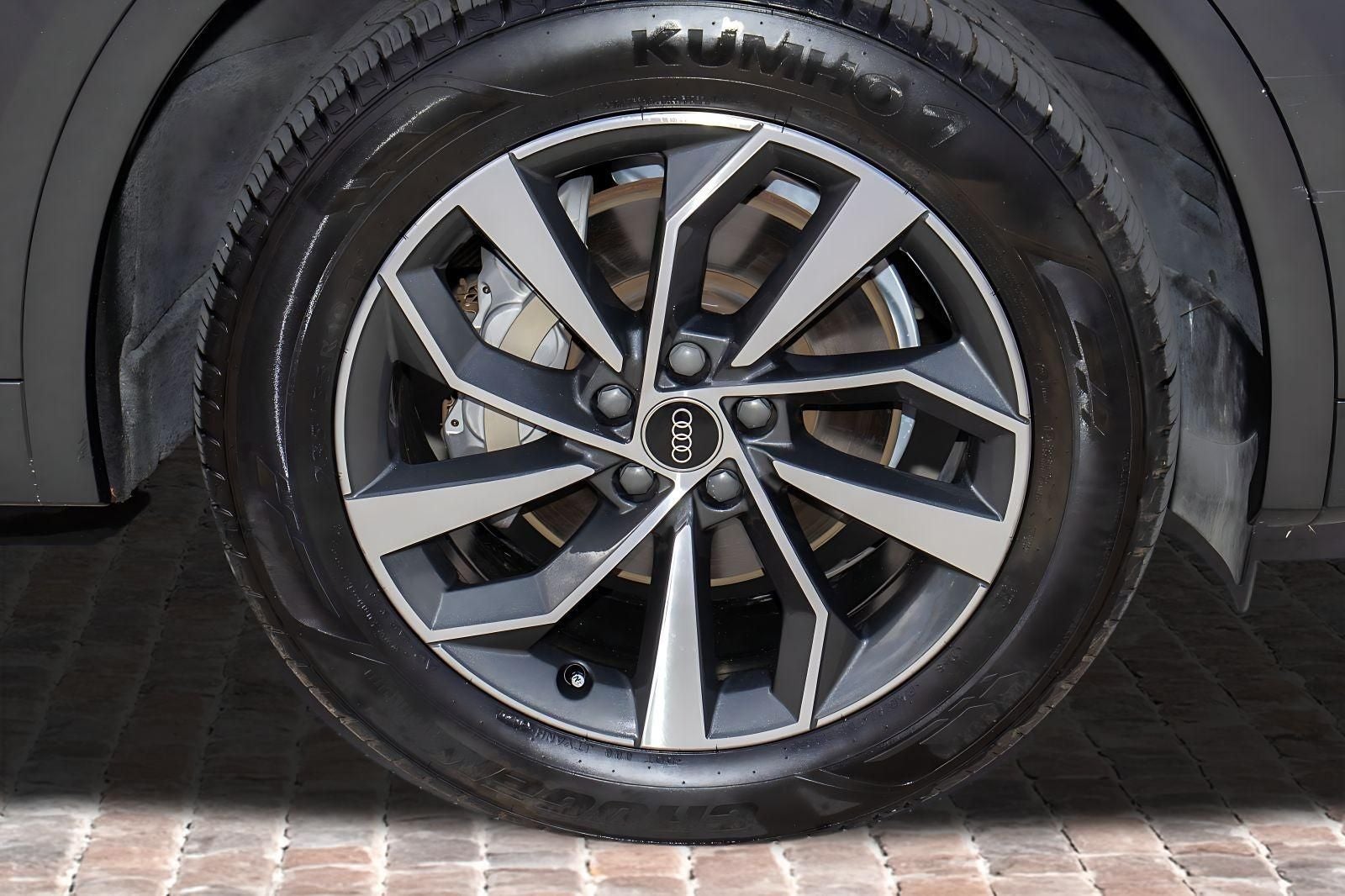 2023 Audi Q5 45 S line Premium quattro