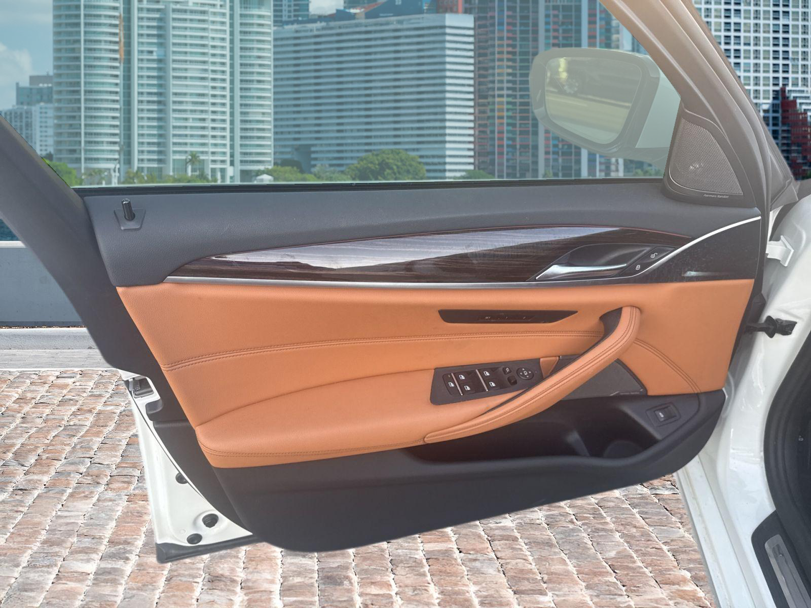 2023 BMW 5 Series 530i