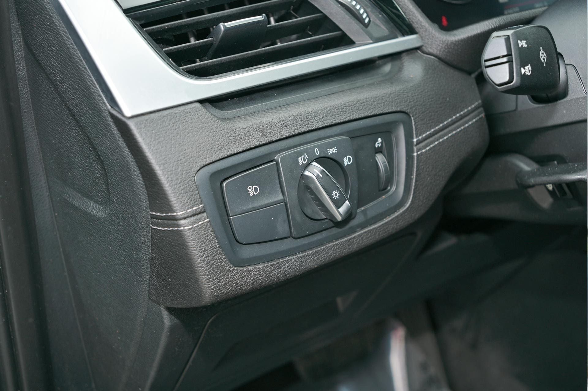 2022 BMW X2 sDrive28i