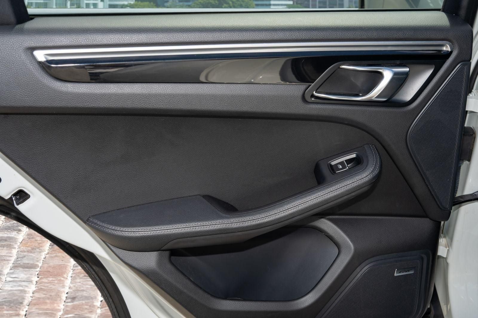 2018 Porsche Macan Base