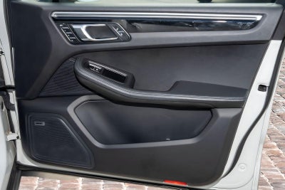 2018 Porsche Macan Base