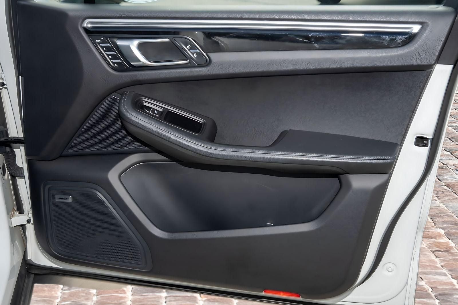 2018 Porsche Macan Base