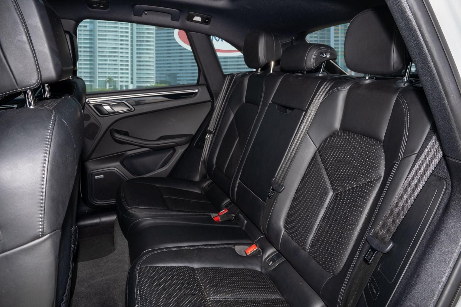 2018 Porsche Macan Base