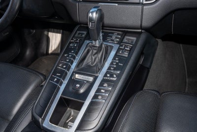 2018 Porsche Macan Base