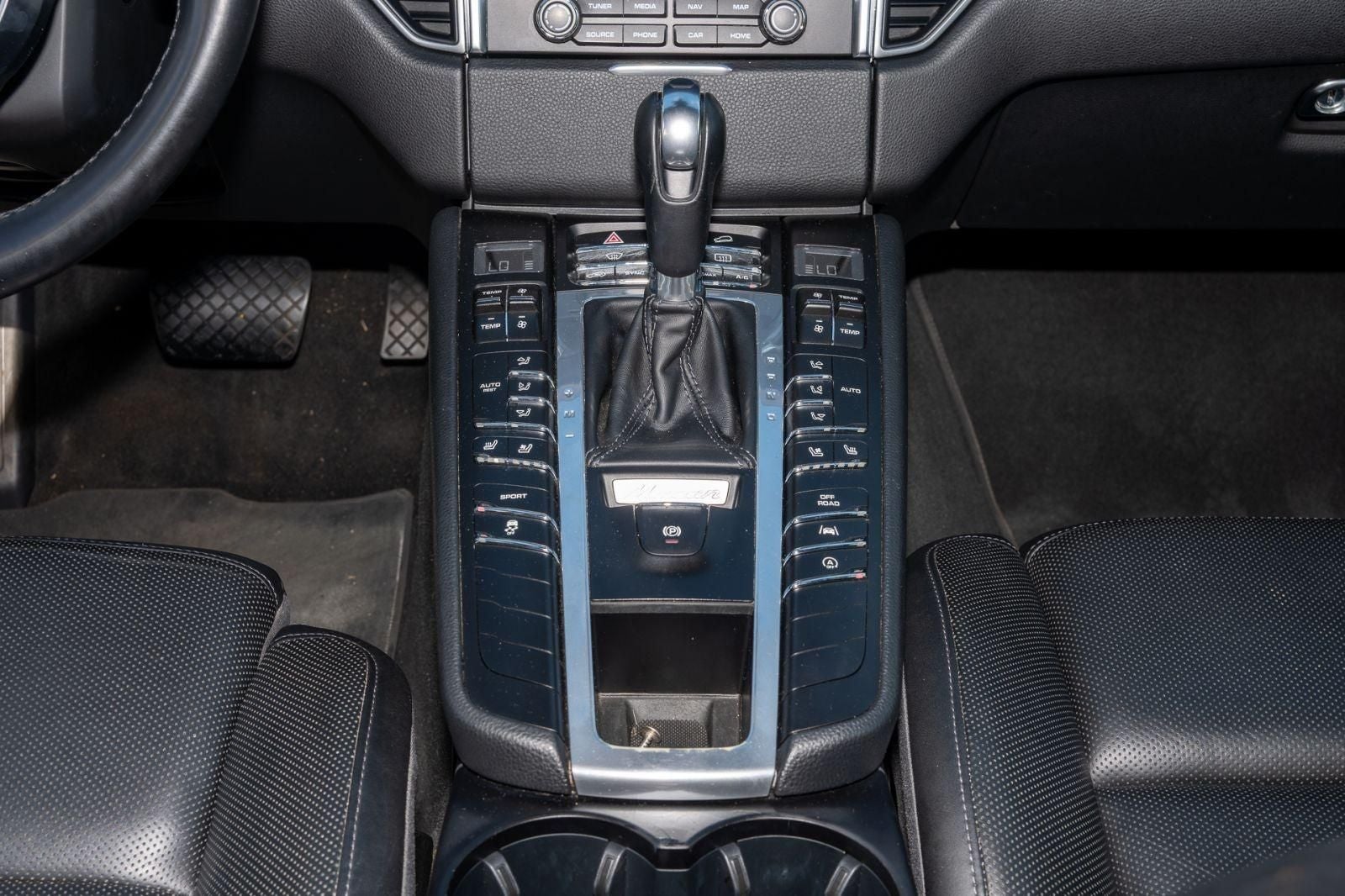 2018 Porsche Macan Base