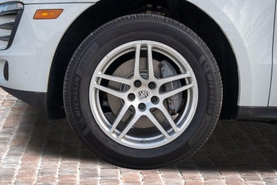 2018 Porsche Macan Base