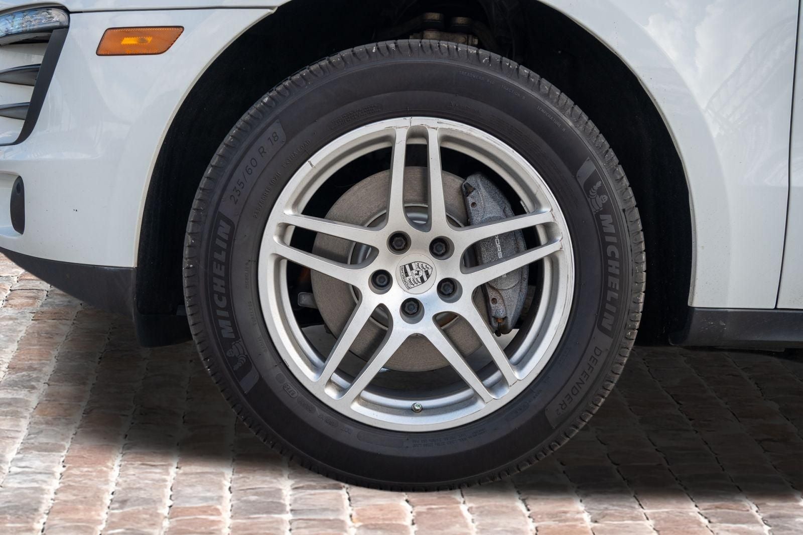 2018 Porsche Macan Base