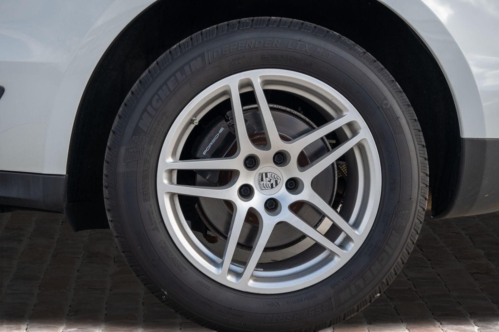 2018 Porsche Macan Base