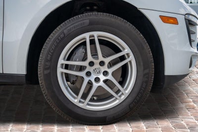 2018 Porsche Macan Base