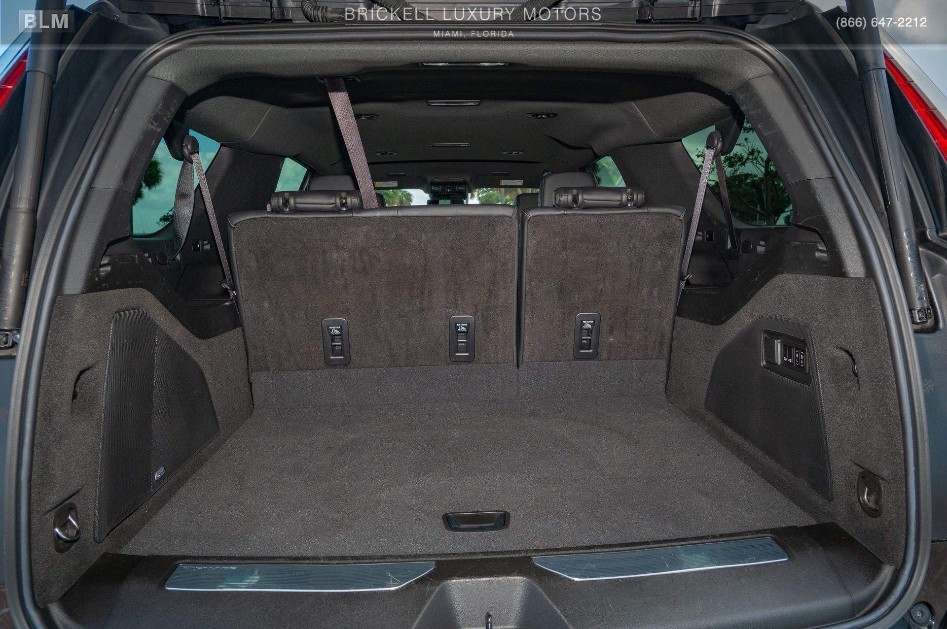 2023 Cadillac Escalade ESV Luxury