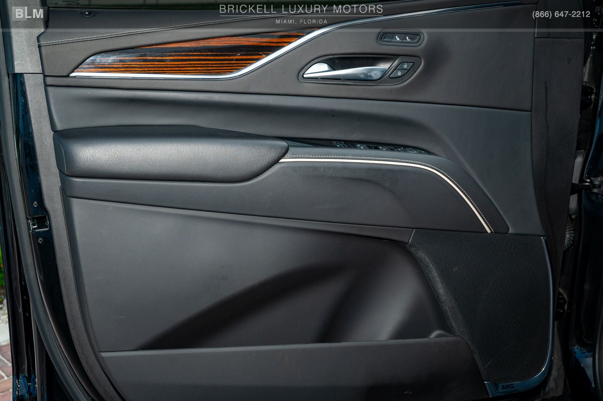 2023 Cadillac Escalade ESV Luxury