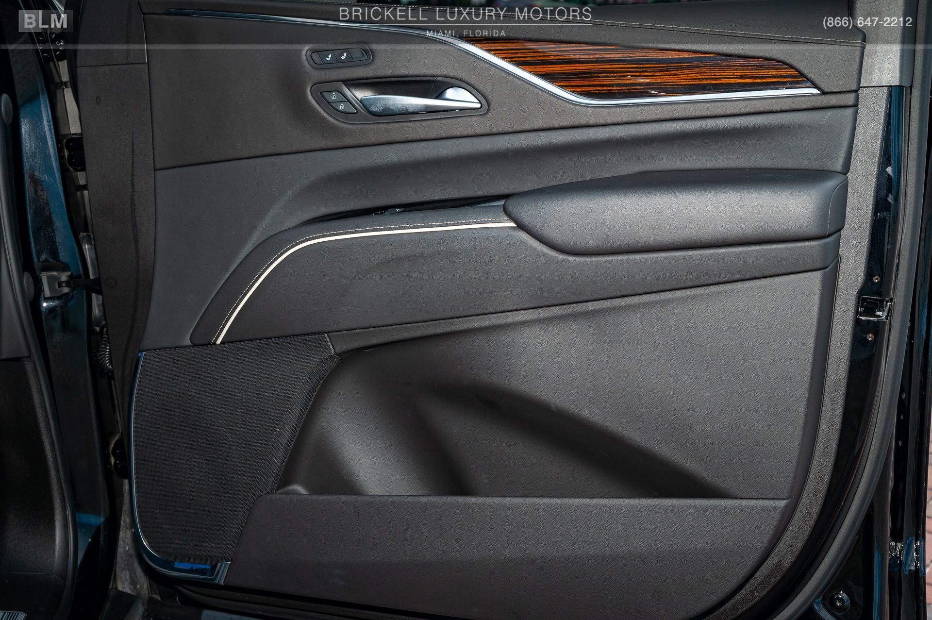 2023 Cadillac Escalade ESV Luxury