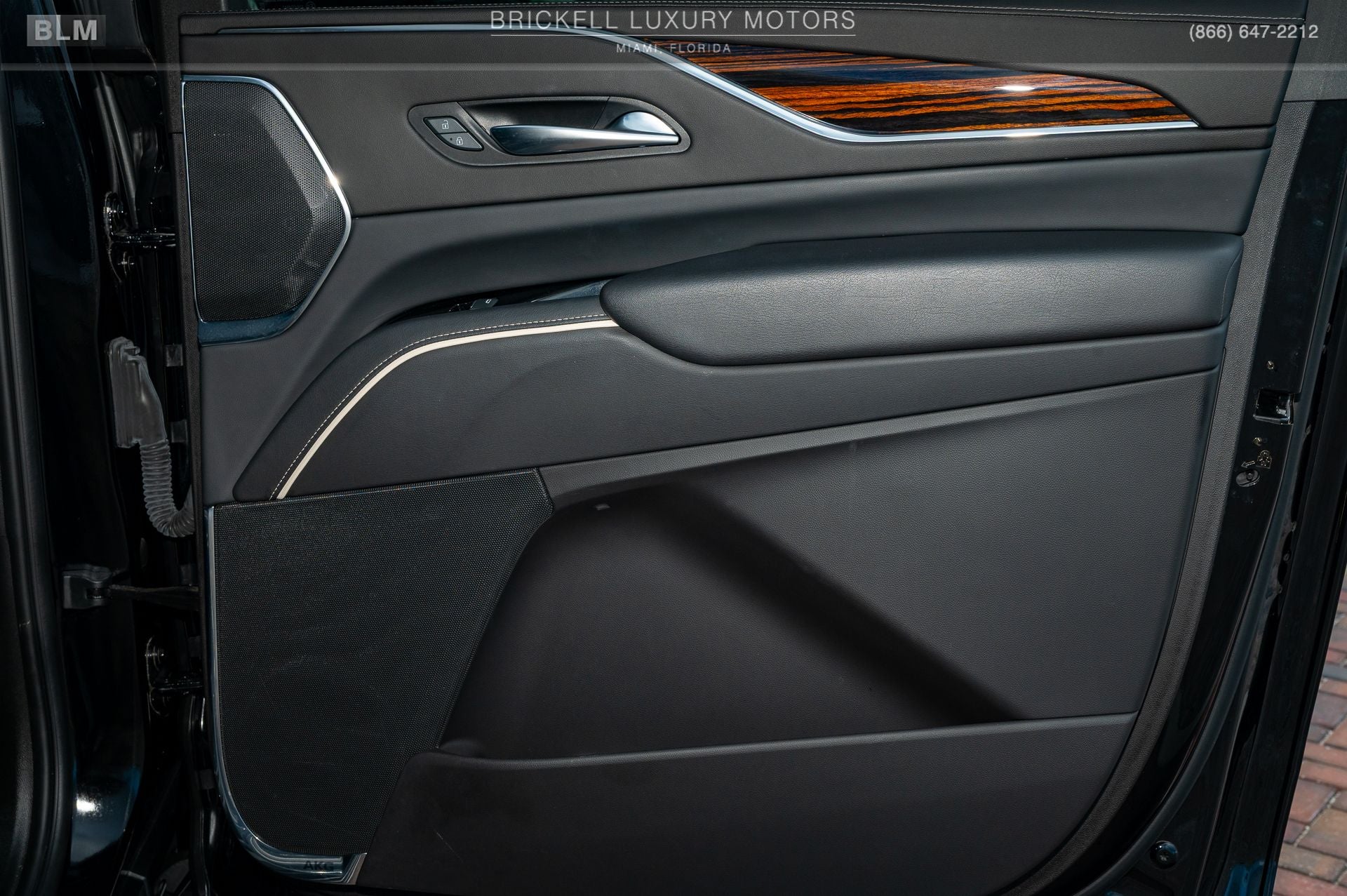 2023 Cadillac Escalade ESV Luxury