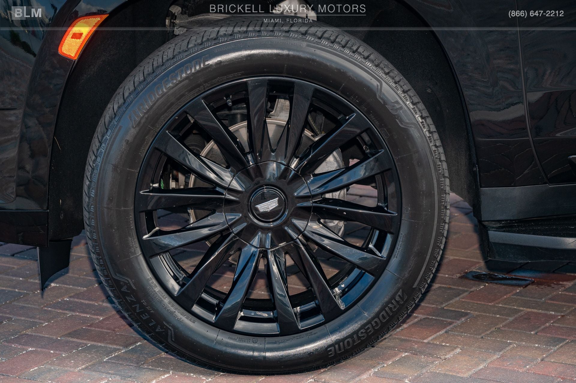 2023 Cadillac Escalade ESV Luxury