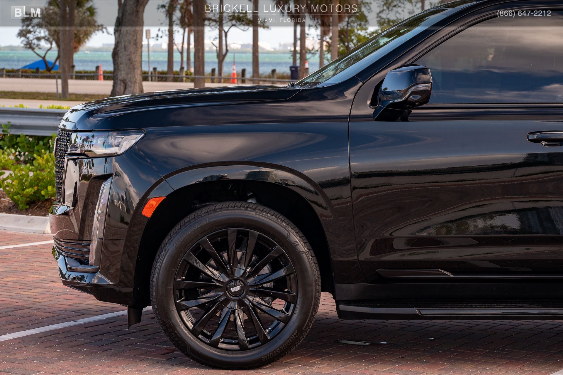 2023 Cadillac Escalade ESV Luxury