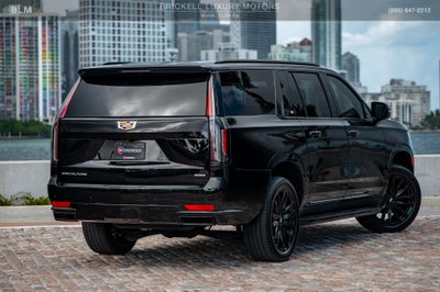 2023 Cadillac Escalade ESV Luxury