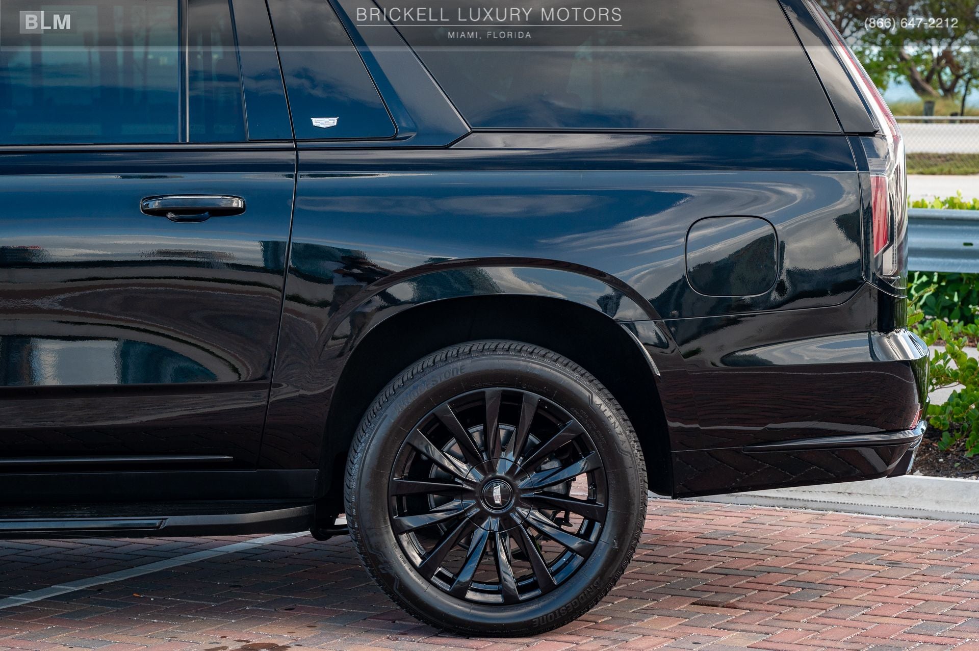 2023 Cadillac Escalade ESV Luxury