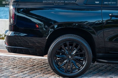 2023 Cadillac Escalade ESV Luxury