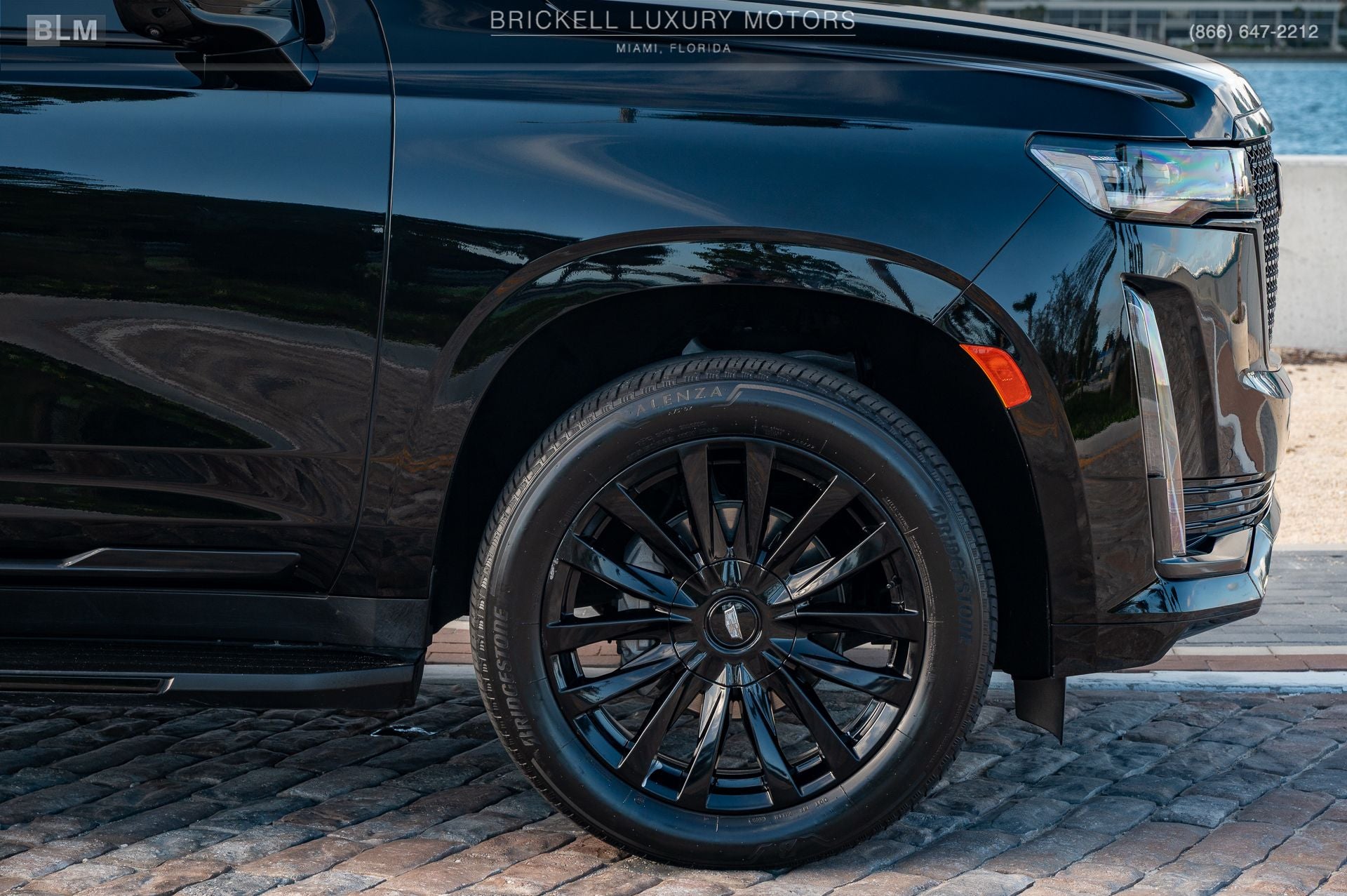 2023 Cadillac Escalade ESV Luxury