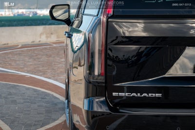 2023 Cadillac Escalade ESV Luxury